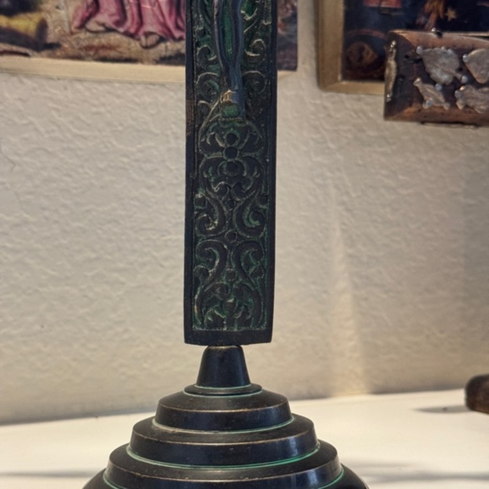 Antique Ornate Metal Crucifix with Intricate Detailing - Picture 4 of 13